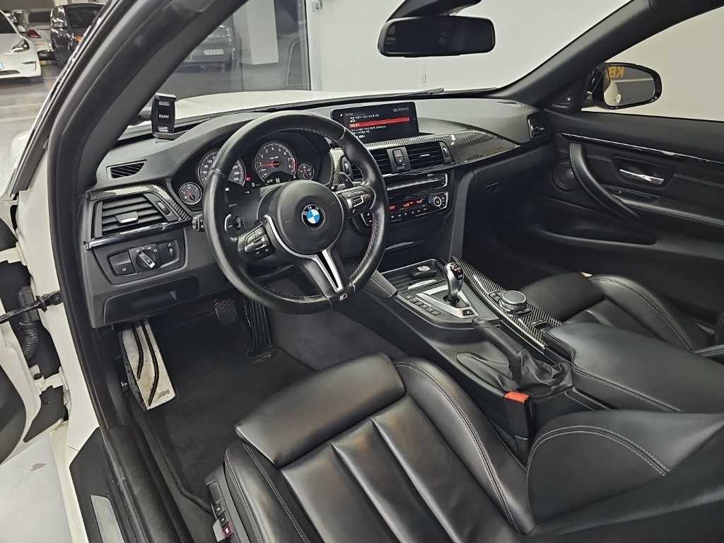 BMW 4시리즈 M4 (F82) 컨버터블 이미지 7