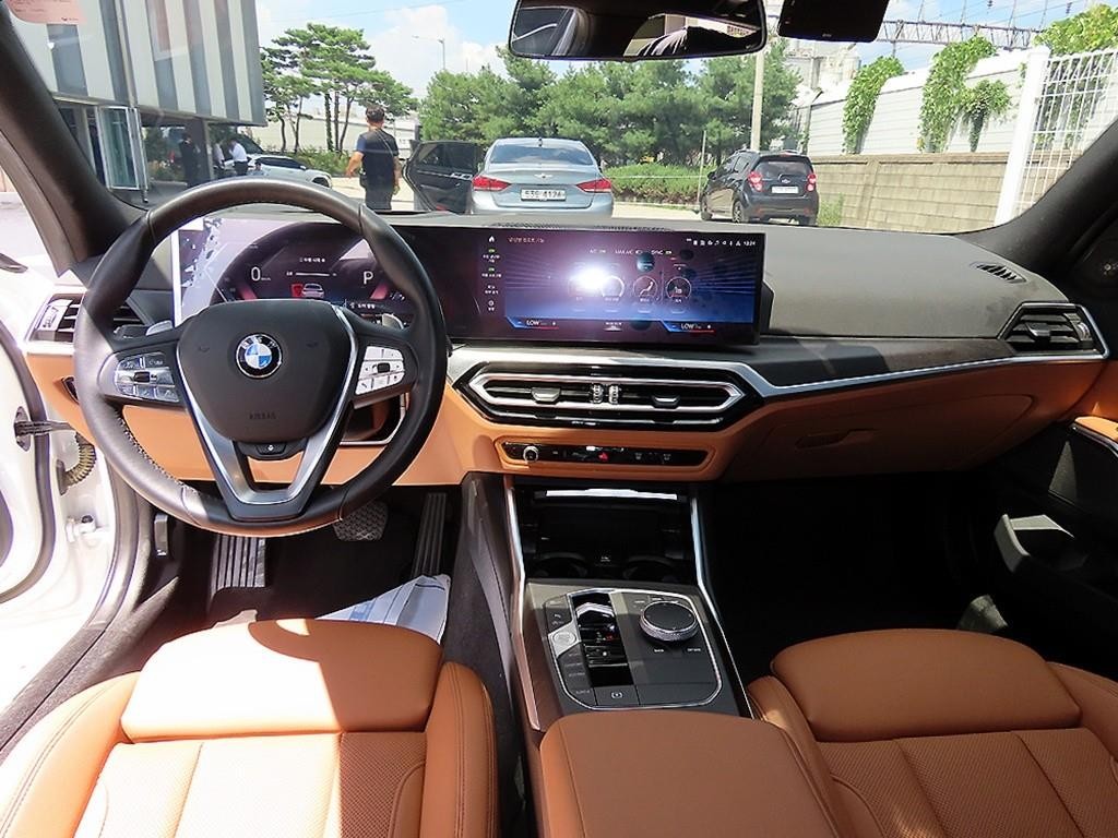 BMW 3시리즈 3시리즈 (G20) 320i 투어링 이미지 7