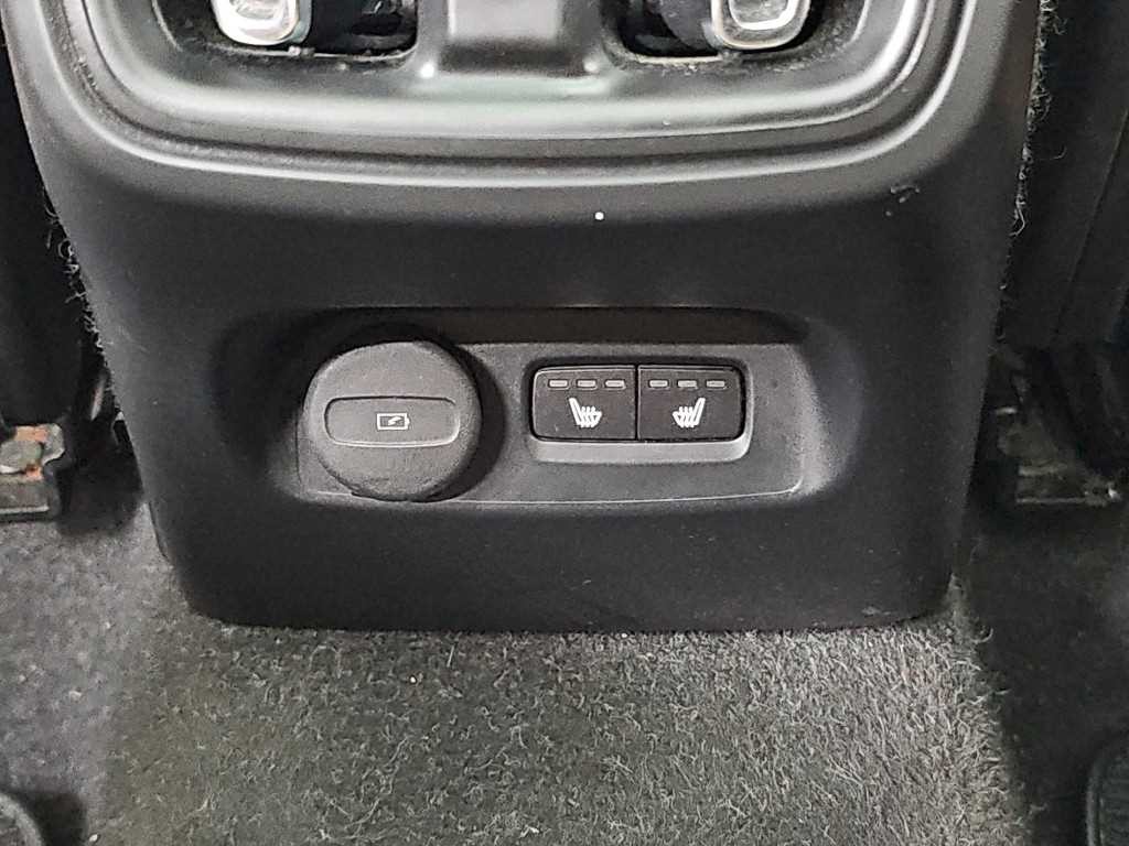 볼보 XC40 T4 4WD 인스크립션 이미지 13