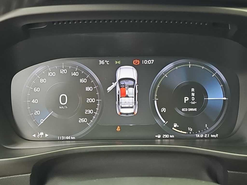 볼보 XC40 T4 4WD 인스크립션 이미지 6