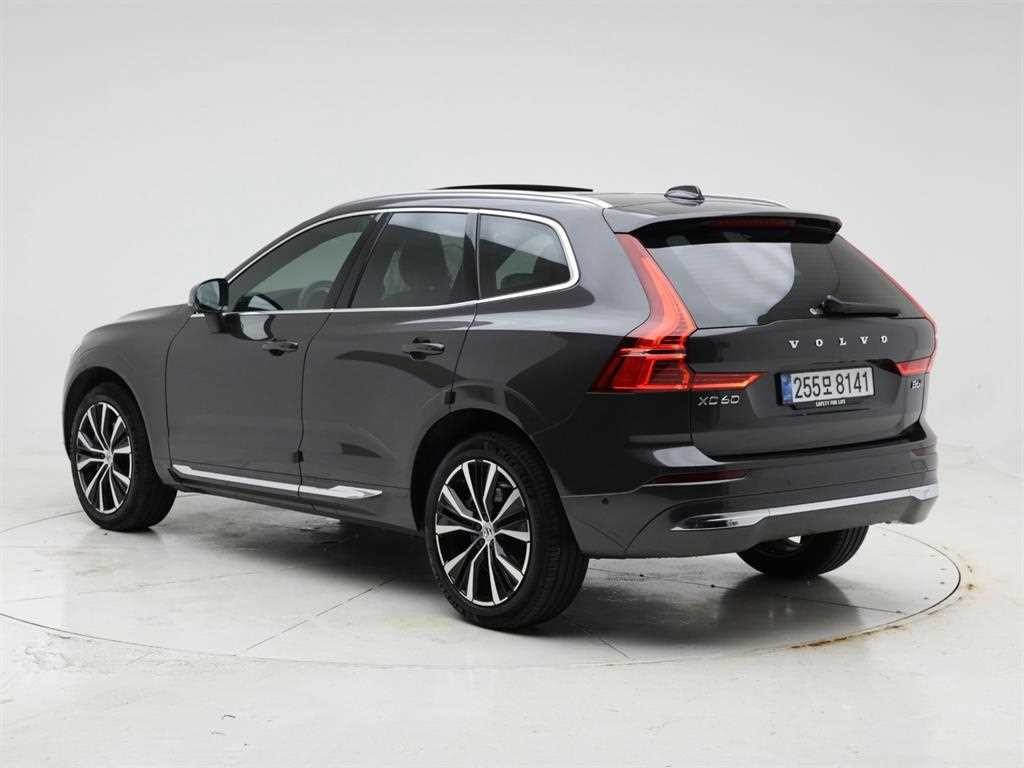 볼보 XC60 XC60(2세대) B6 AWD 얼티메이트 브라이트 이미지 4