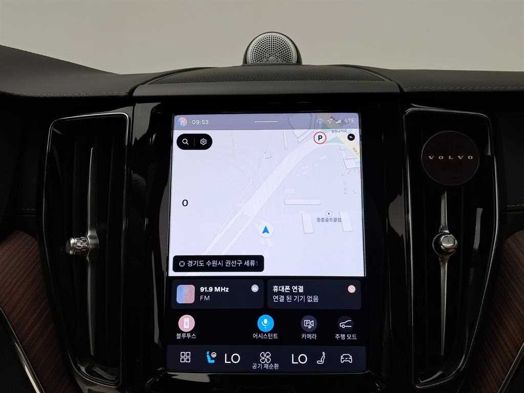 볼보 XC60 XC60(2세대) B6 AWD 얼티메이트 브라이트 이미지 9