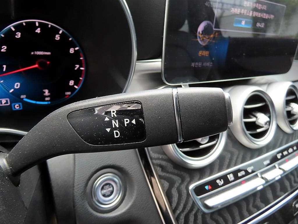 벤츠 C 클래스 C클래스 W205 C200 AMG LINE 이미지 10