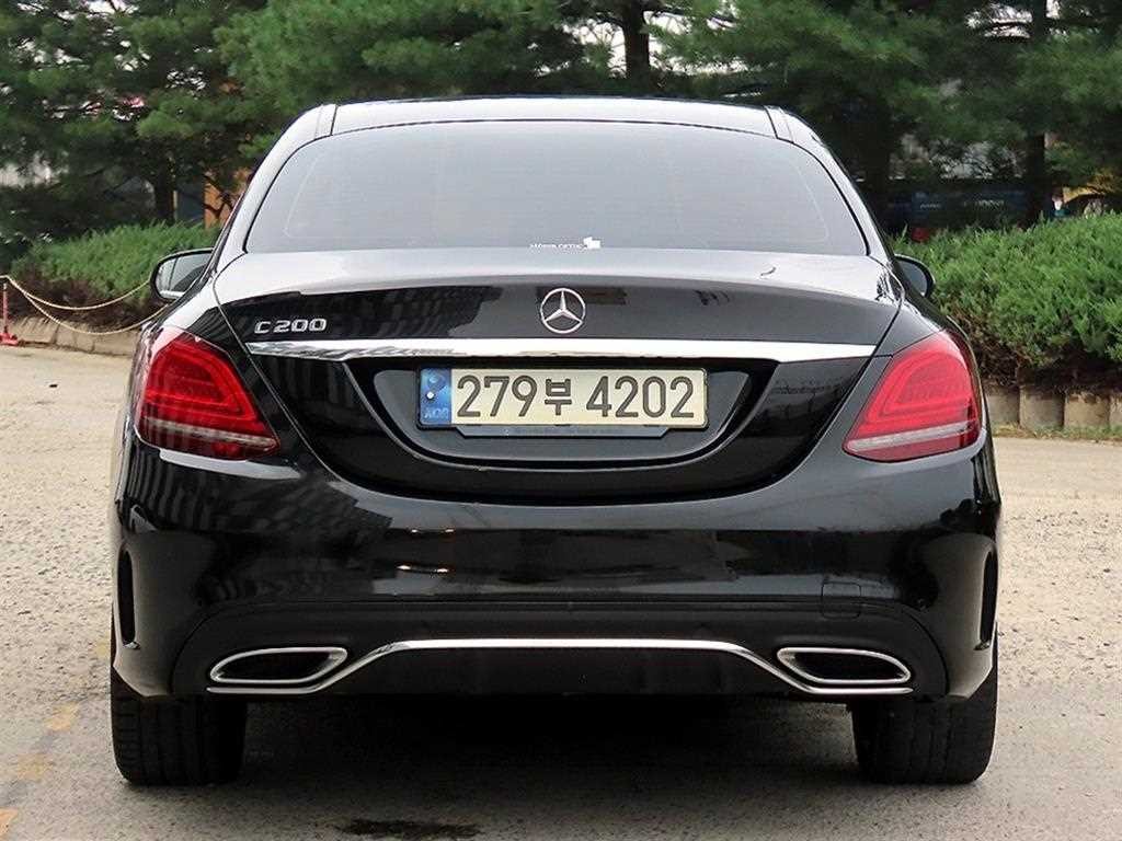 벤츠 C 클래스 C클래스 W205 C200 AMG LINE 이미지 4