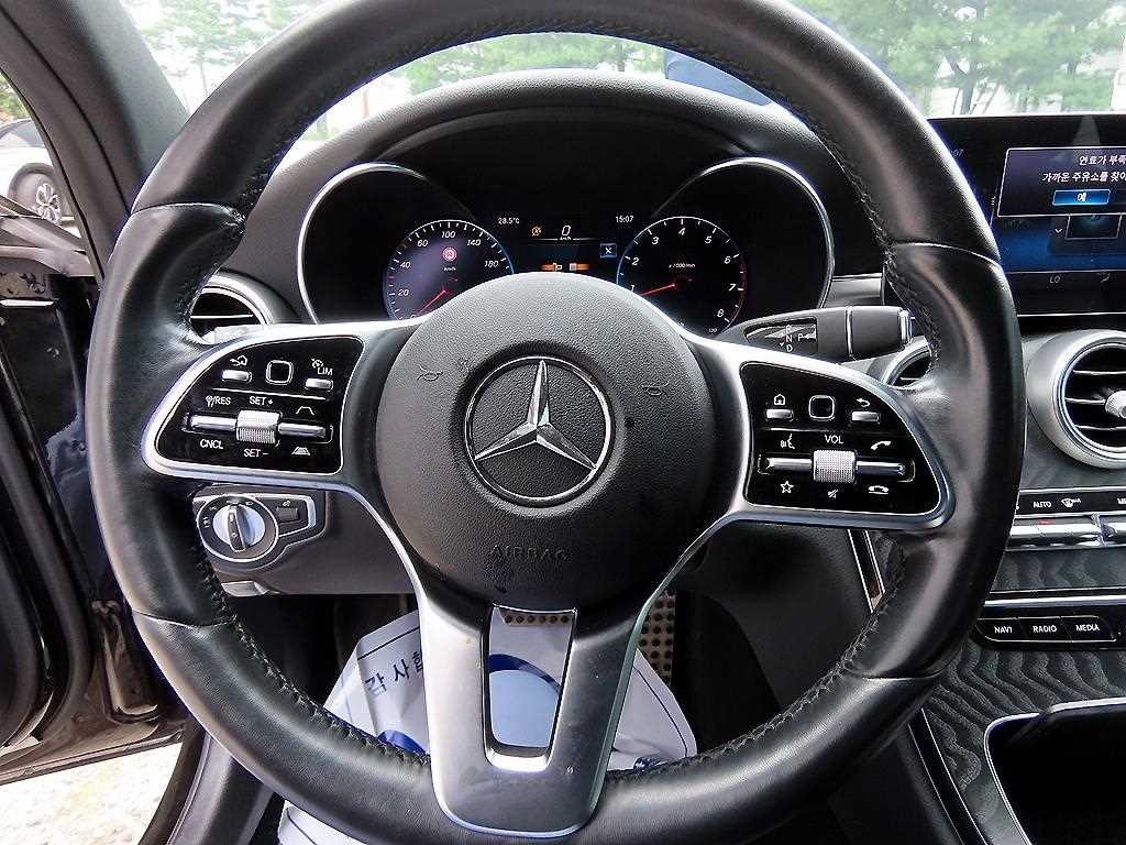 벤츠 C 클래스 C클래스 W205 C200 AMG LINE 이미지 8