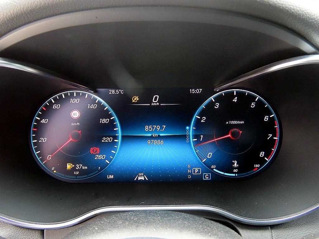 벤츠 C 클래스 C클래스 W205 C200 AMG LINE 이미지 9