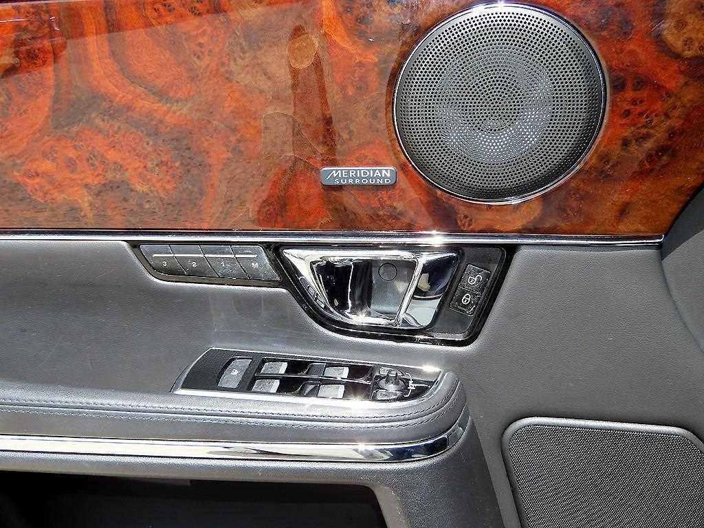 재규어 XJ XJ (X351) 3.0D 프리미엄 럭셔리 SWB 이미지 11