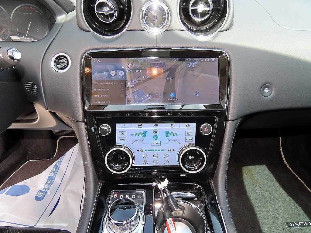 재규어 XJ XJ (X351) 3.0D 프리미엄 럭셔리 SWB 이미지 13