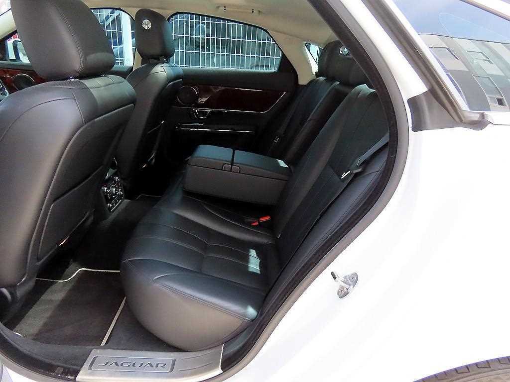 재규어 XJ XJ (X351) 3.0D 프리미엄 럭셔리 SWB 이미지 6
