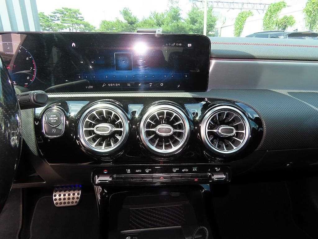벤츠 CLA 클래스 CLA클래스 C118 CLA 250 4MATIC 이미지 14