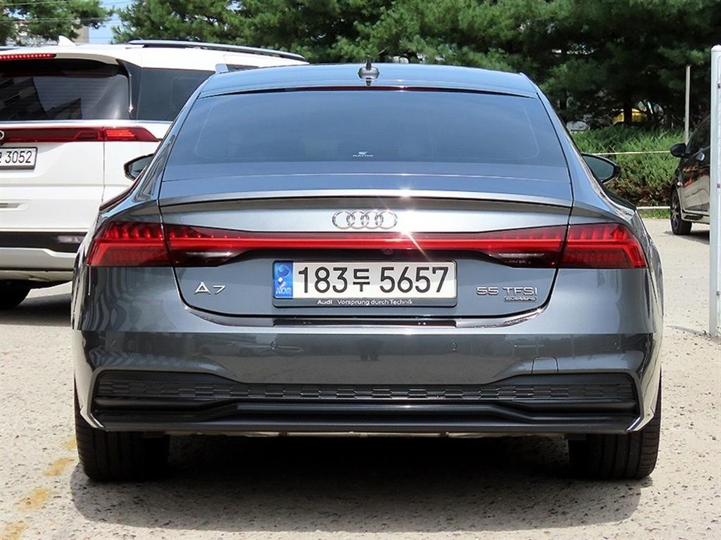 아우디 A7 A7 (4K) 55 TFSI 콰트로 프리미엄 이미지 4