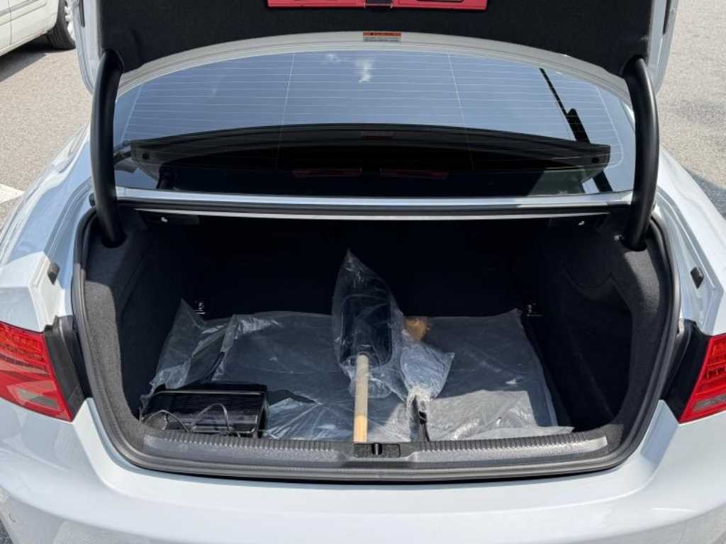 아우디 RS5 4.2 FSI 콰트로 이미지 6