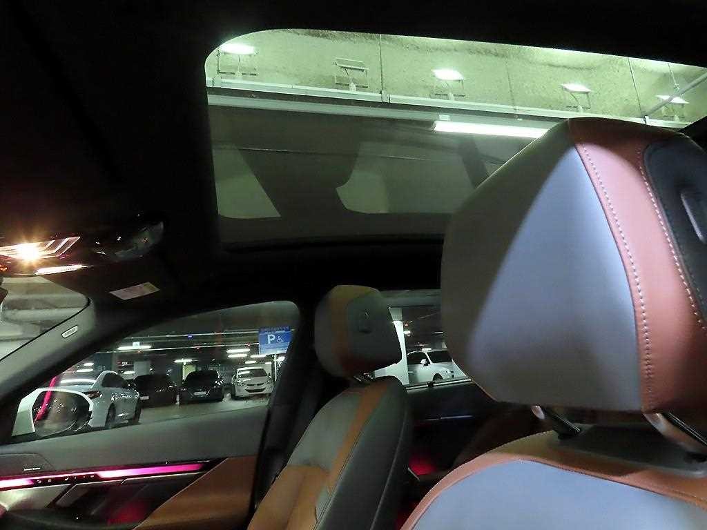 BMW 5시리즈 5시리즈 (G60) 530e xDrive M 스포츠 이미지 16