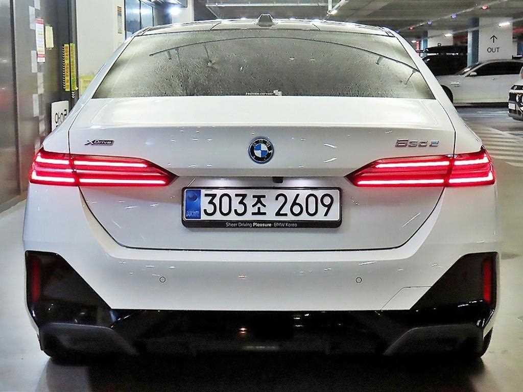 BMW 5시리즈 5시리즈 (G60) 530e xDrive M 스포츠 이미지 5