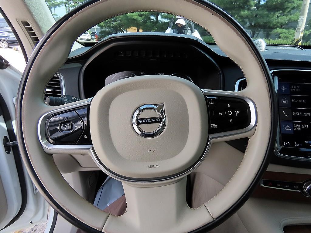 볼보 XC90 XC90 2세대 2.0 T8 AWD 엑셀런스 이미지 8