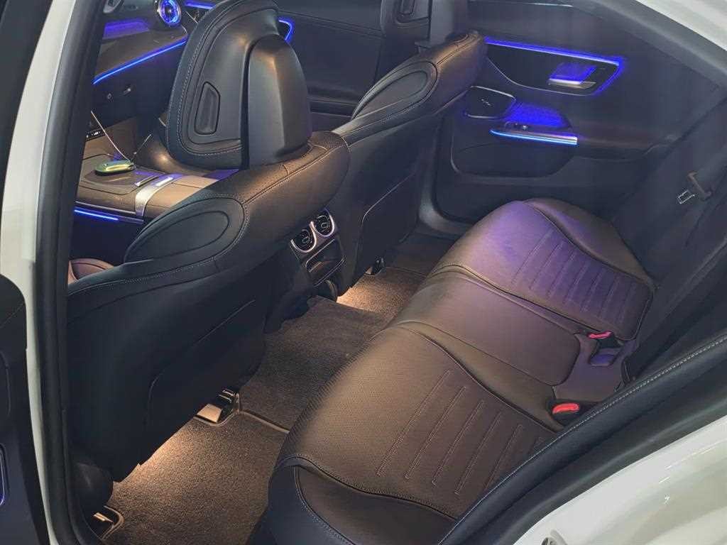 벤츠 C 클래스 C클래스 W206 C300 AMG 라인 이미지 13