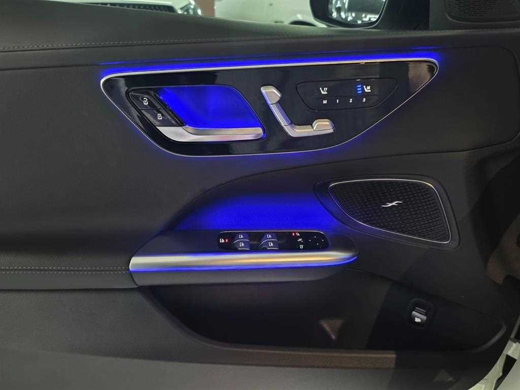 벤츠 C 클래스 C클래스 W206 C300 AMG 라인 이미지 14