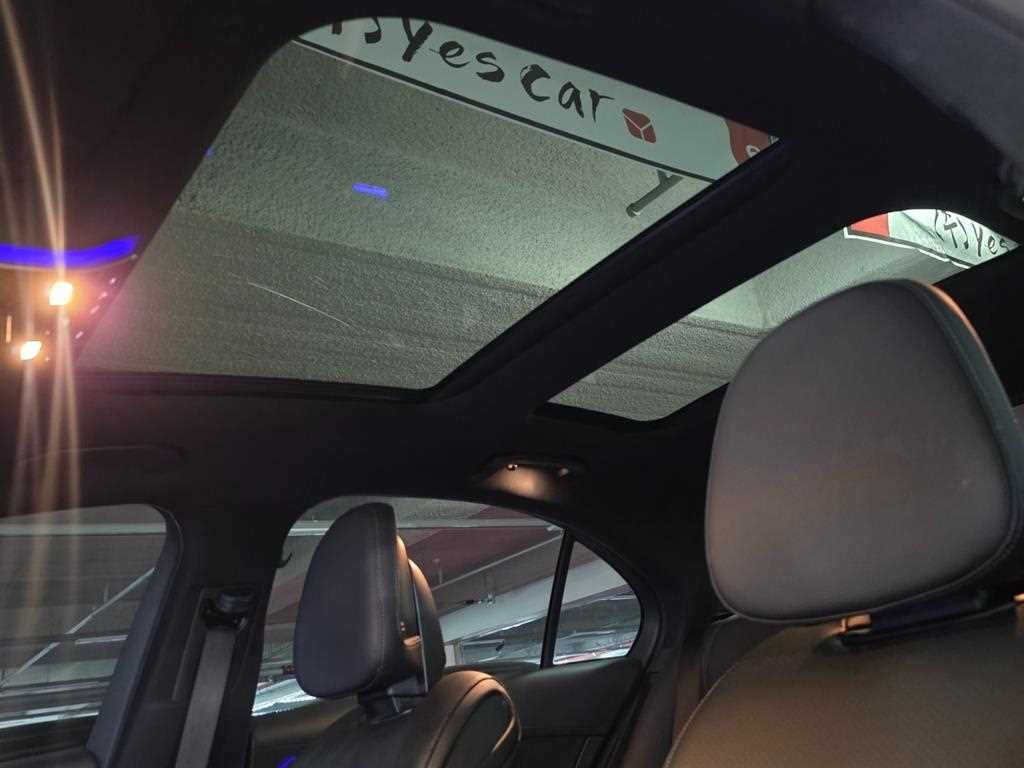 벤츠 C 클래스 C클래스 W206 C300 AMG 라인 이미지 18