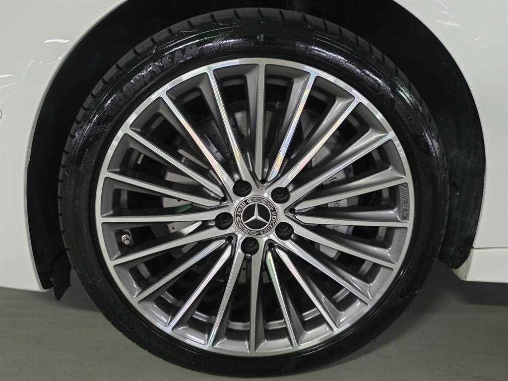 벤츠 C 클래스 C클래스 W206 C300 AMG 라인 이미지 19