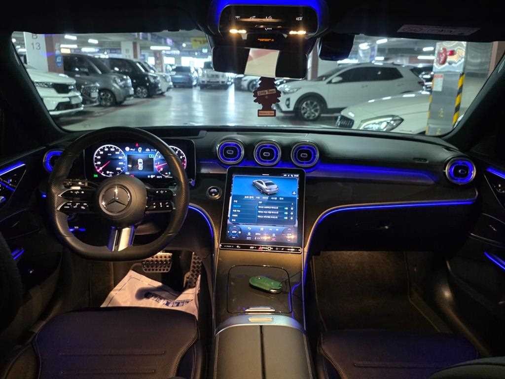 벤츠 C 클래스 C클래스 W206 C300 AMG 라인 이미지 8