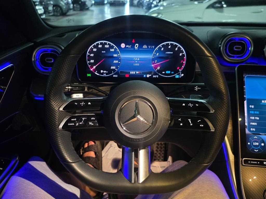 벤츠 C 클래스 C클래스 W206 C300 AMG 라인 이미지 9