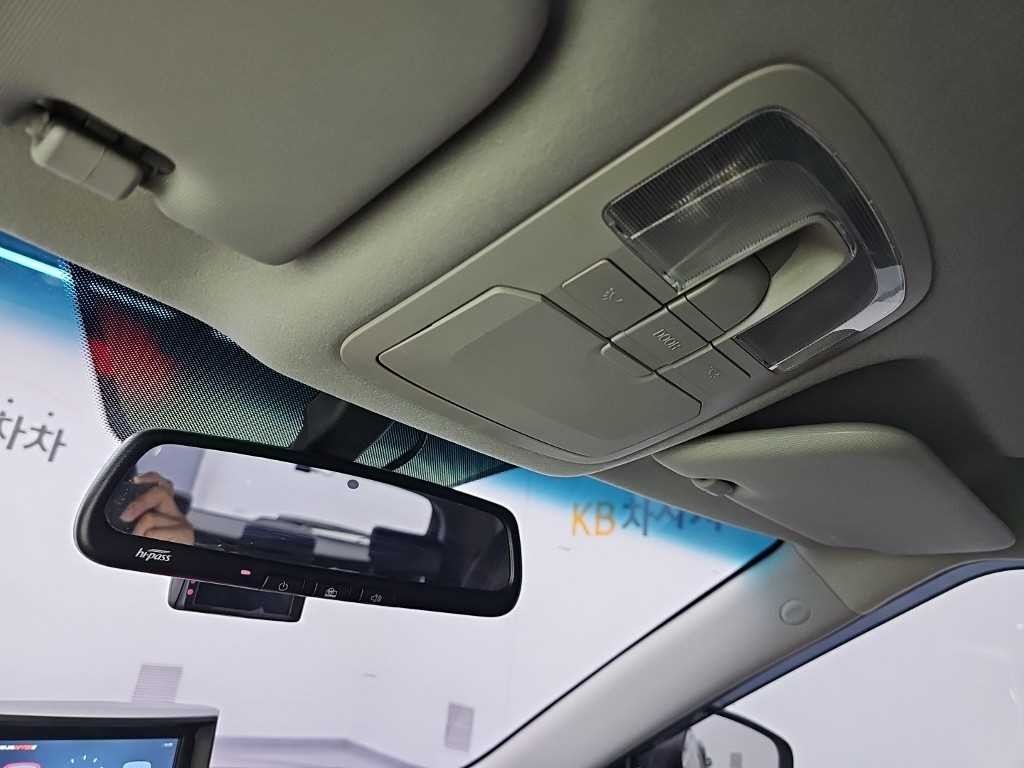 KG모빌리티(쌍용) 티볼리 가솔린 2WD 1.6 VX 이미지 15