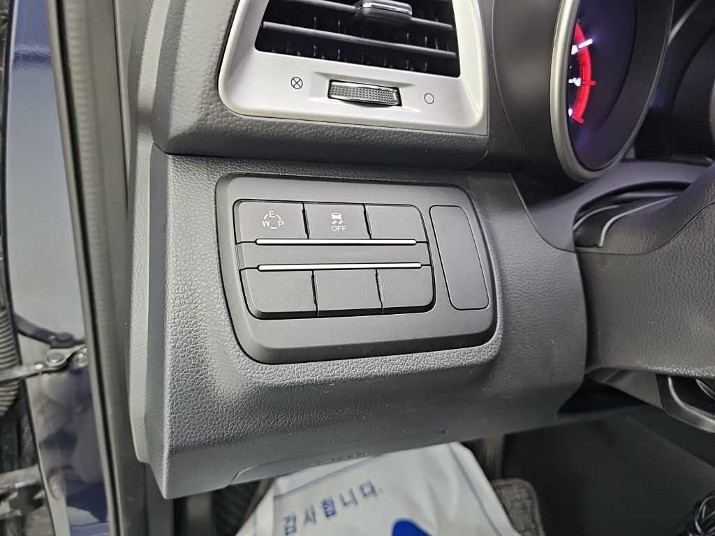 KG모빌리티(쌍용) 티볼리 가솔린 2WD 1.6 VX 이미지 17