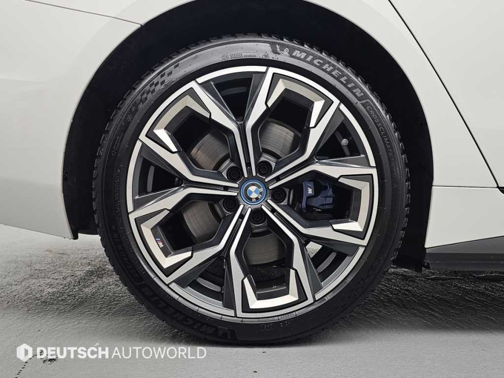 BMW i4 eDrive 40 M 스포츠 프로 이미지 5
