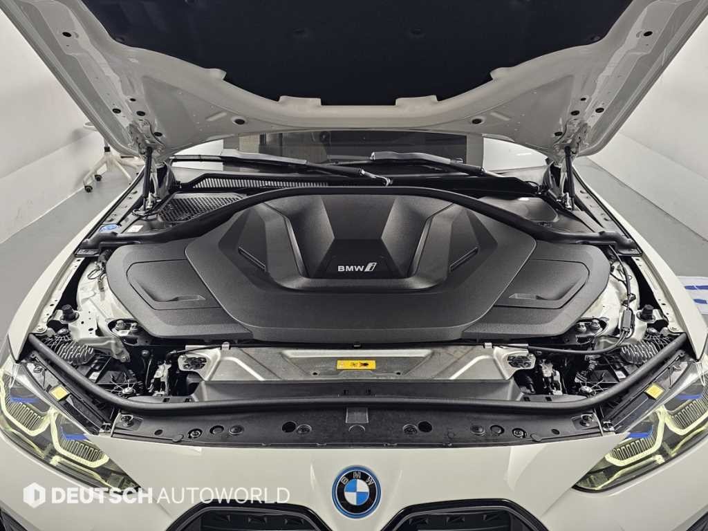BMW i4 eDrive 40 M 스포츠 프로 이미지 6