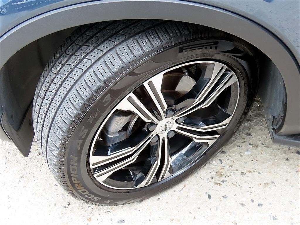 볼보 XC40 B4 AWD 인스크립션 이미지 20