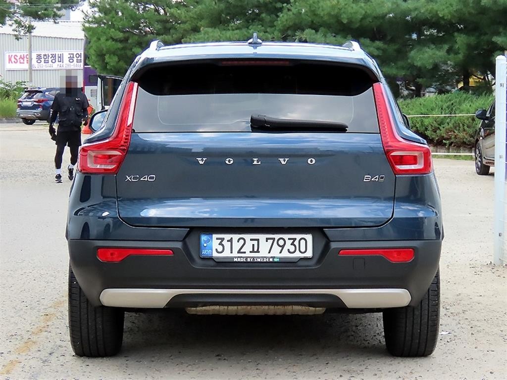 볼보 XC40 B4 AWD 인스크립션 이미지 4