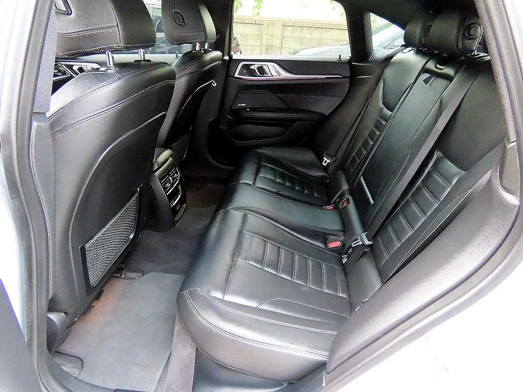 BMW i4 eDrive 40 M 스포츠 프로 이미지 6