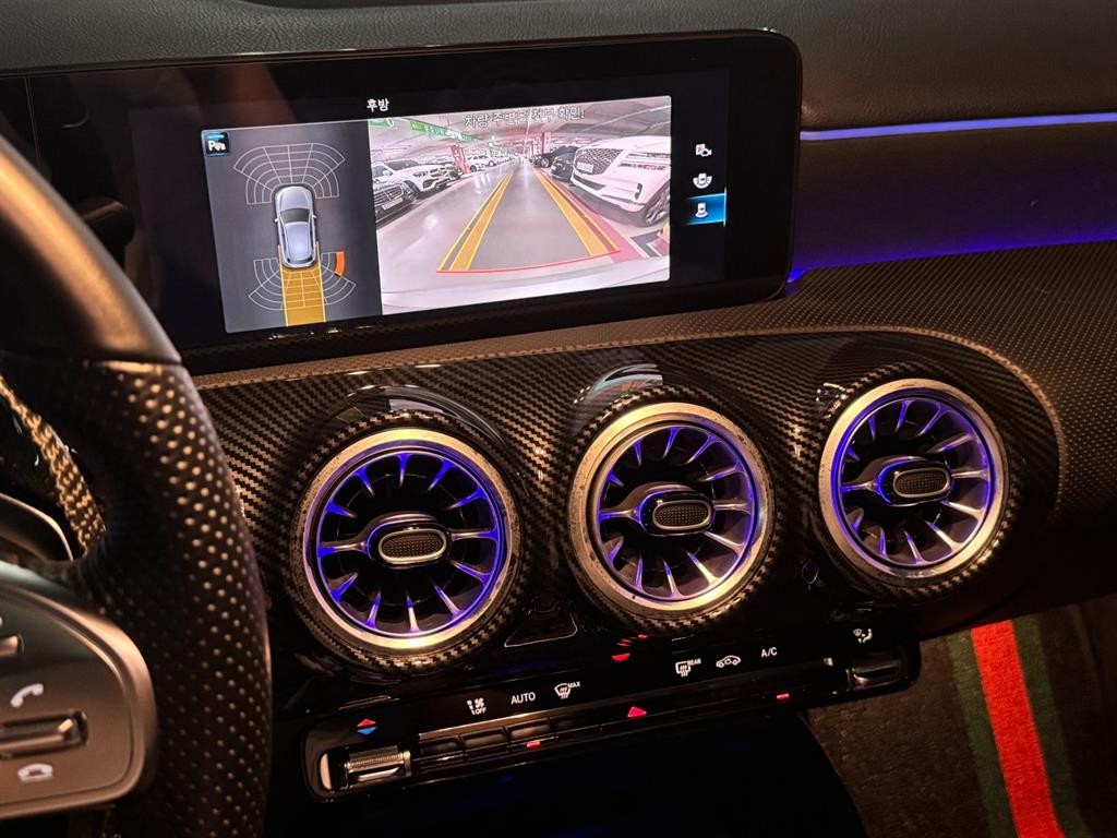 벤츠 A 클래스 A클래스 W177 AMG A45 4MATIC+ 해치백 이미지 13