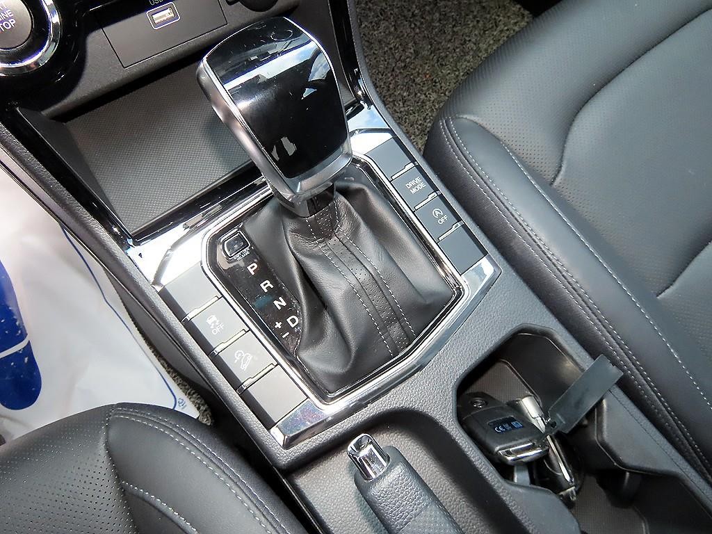 KG모빌리티(쌍용) 코란도 뷰티풀코란도 2WD 가솔린 1.5 C3 플러스 이미지 10