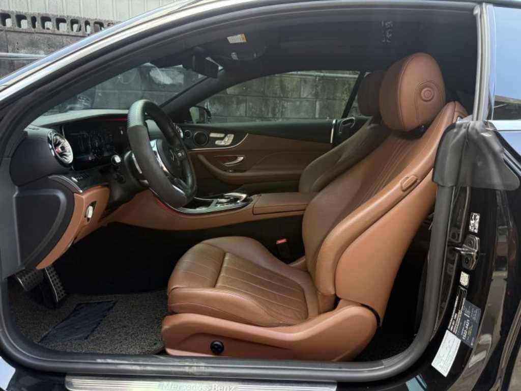 벤츠 E 클래스 E-클래스 W213 E220d 쿠페 이미지 12