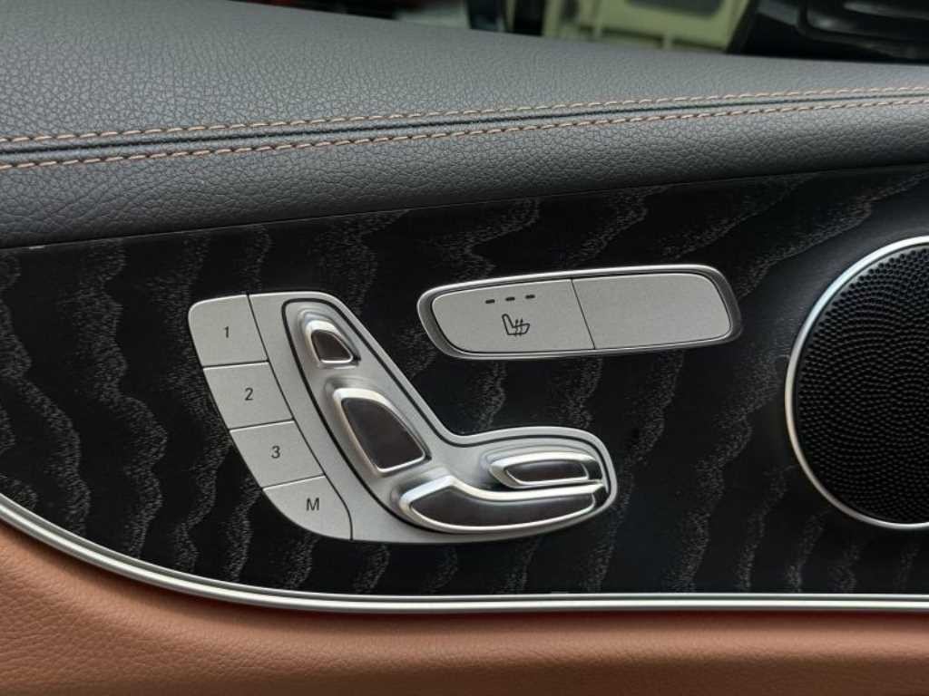 벤츠 E 클래스 E-클래스 W213 E220d 쿠페 이미지 15