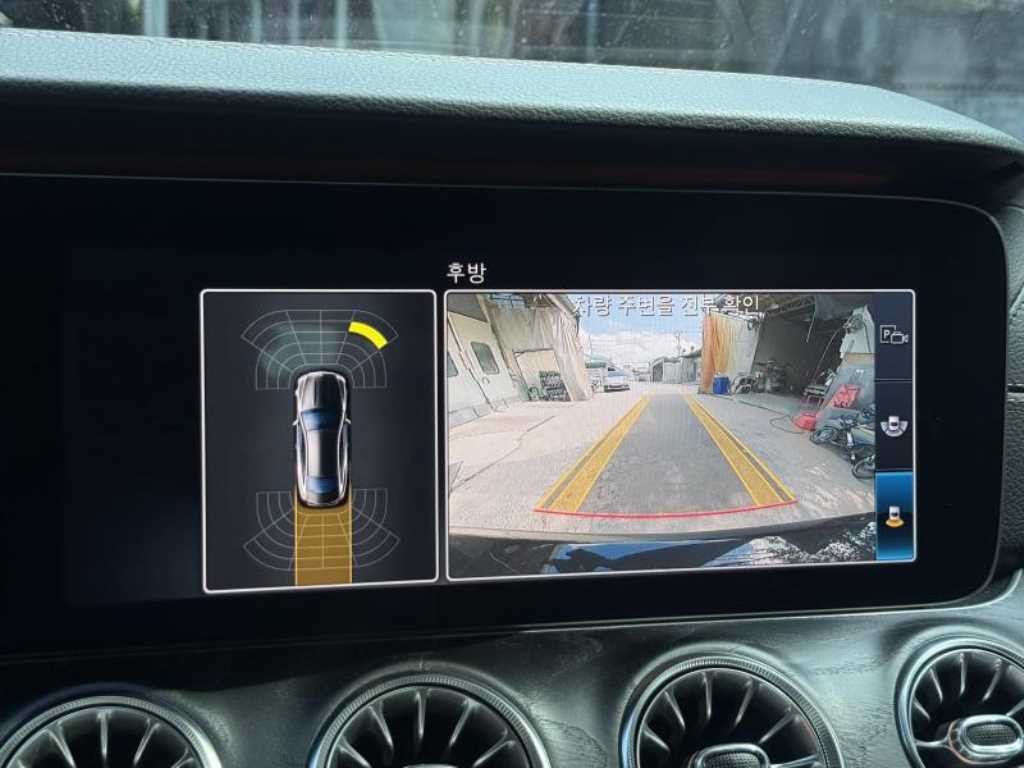벤츠 E 클래스 E-클래스 W213 E220d 쿠페 이미지 7