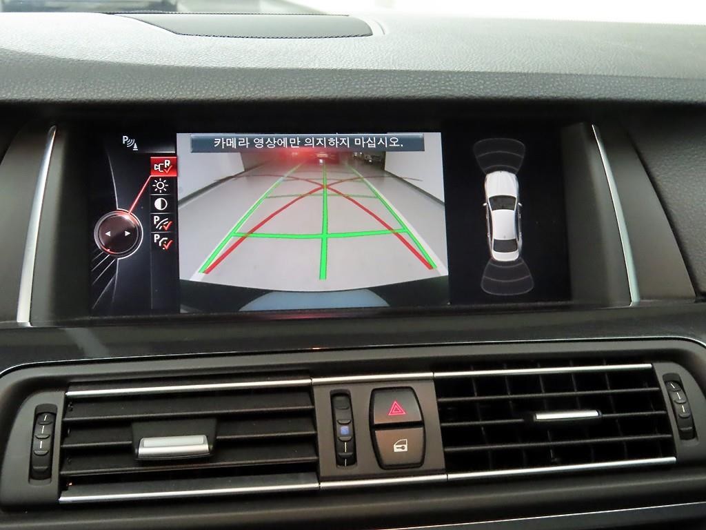 BMW 5시리즈 5시리즈 (F10) 520d M 에어로다이나믹 프로 이미지 14