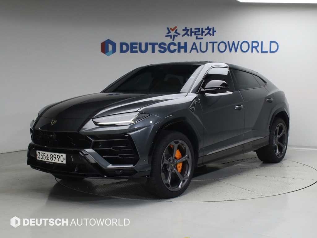 람보르기니 우루스 4.0 V8 이미지 1