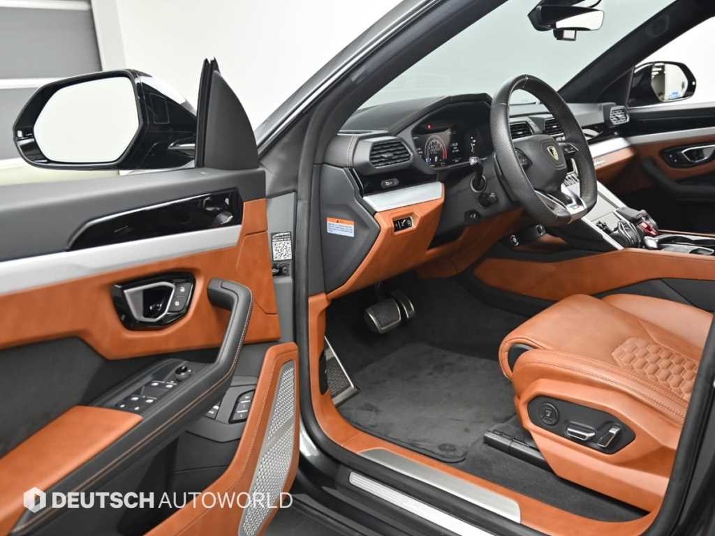 람보르기니 우루스 4.0 V8 이미지 11