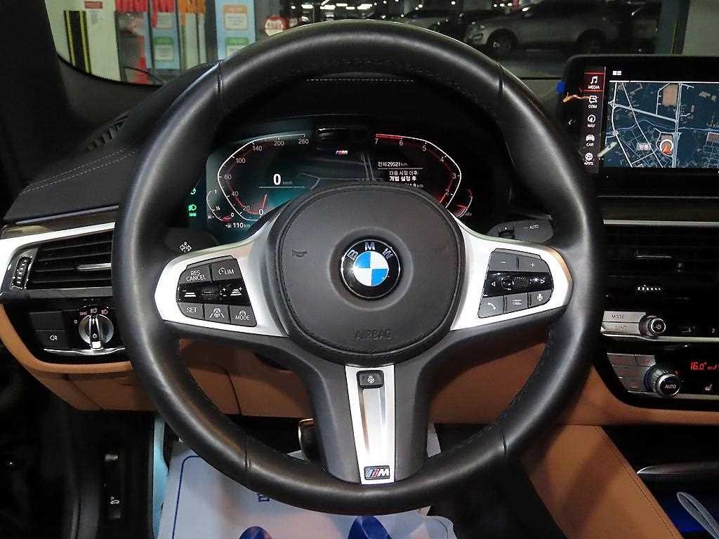 BMW 5시리즈 5시리즈 (G30) 520i M 스포츠 이미지 8