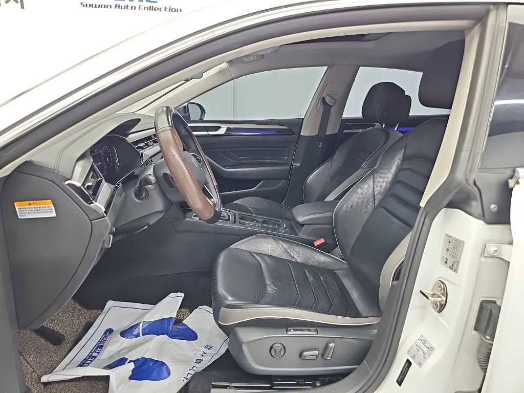 폭스바겐 아테온 2.0 TDI 프레스티지 이미지 11