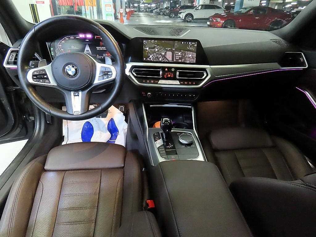 BMW 3시리즈 3시리즈 (G20) 320i M 스포츠 이미지 10