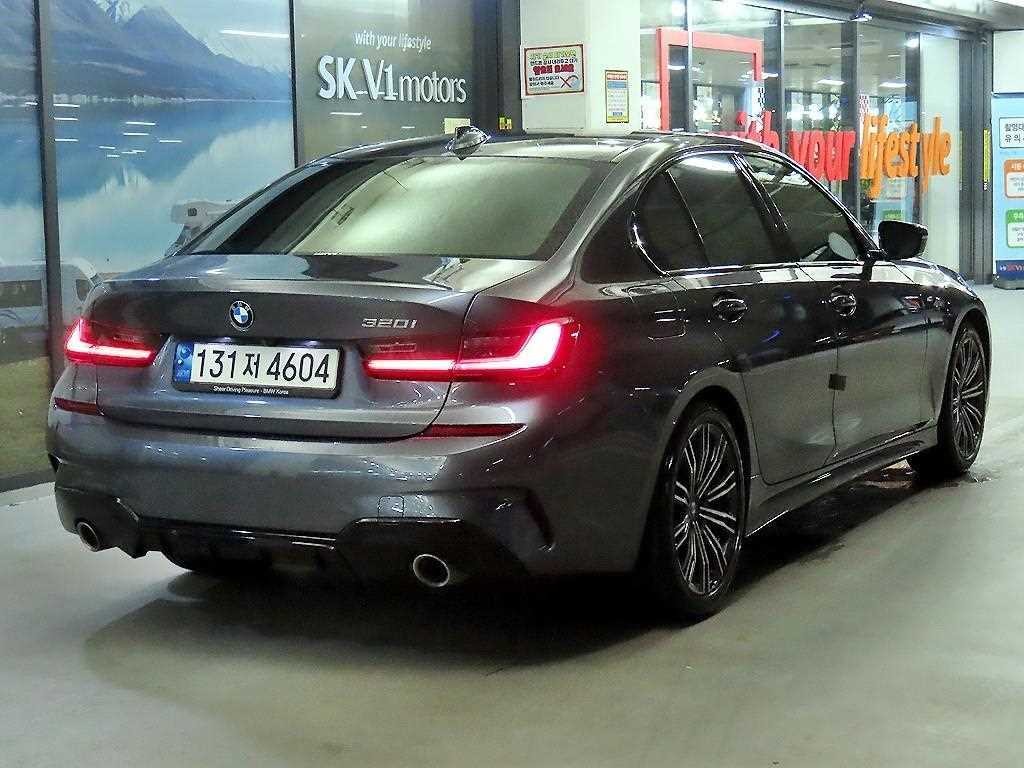 BMW 3시리즈 3시리즈 (G20) 320i M 스포츠 이미지 4
