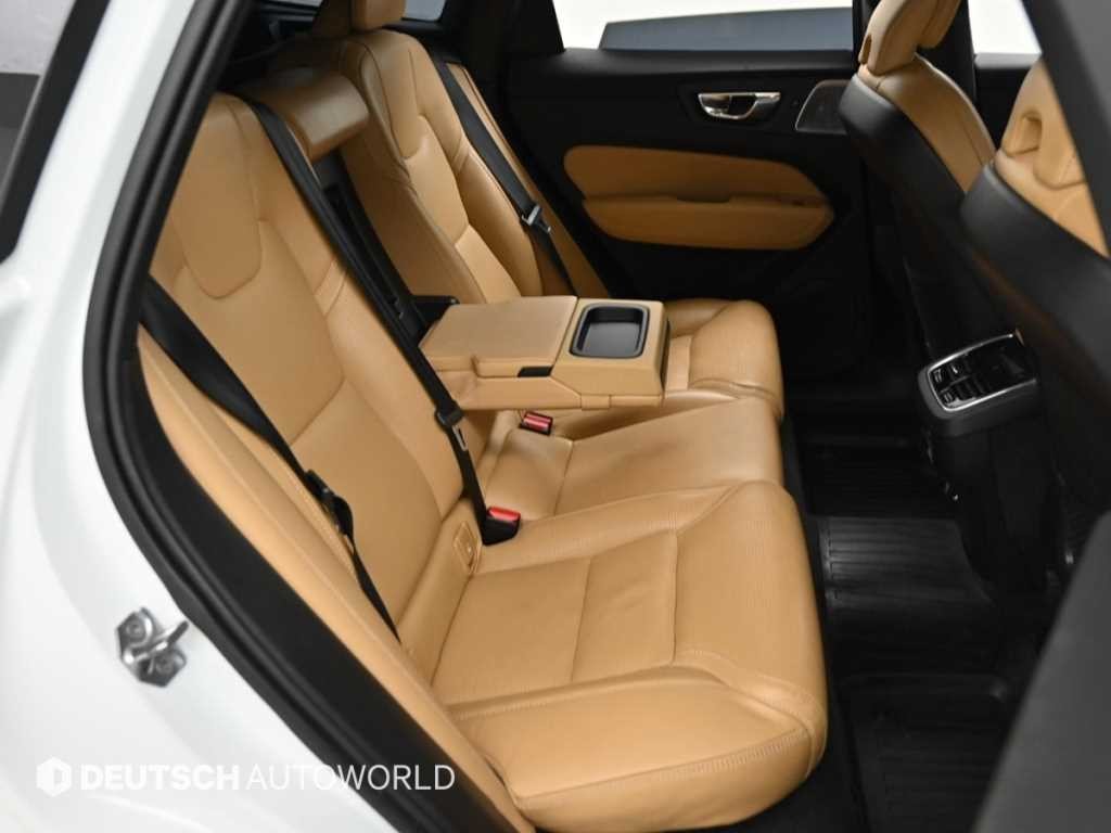 볼보 XC60 XC60(2세대) D5 AWD 인스크립션 이미지 12