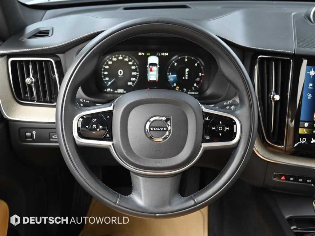 볼보 XC60 XC60(2세대) D5 AWD 인스크립션 이미지 13