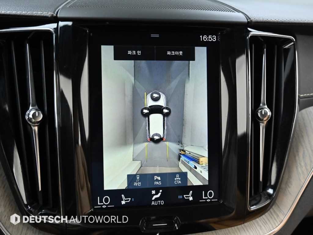 볼보 XC60 XC60(2세대) D5 AWD 인스크립션 이미지 15