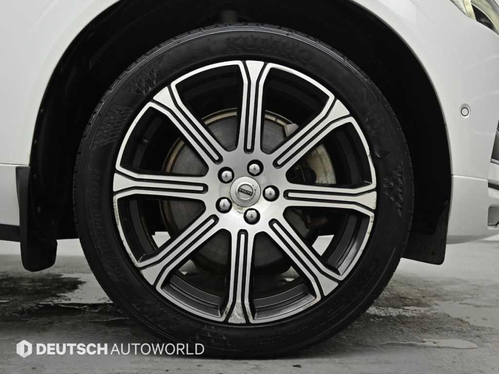 볼보 XC60 XC60(2세대) D5 AWD 인스크립션 이미지 5