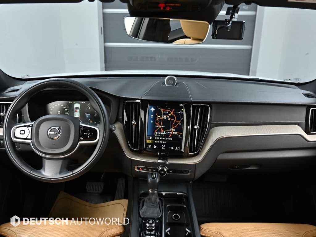 볼보 XC60 XC60(2세대) D5 AWD 인스크립션 이미지 7