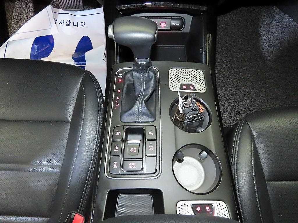 기아 쏘렌토 더 뉴 쏘렌토 디젤 2.2 4WD 노블레스 이미지 12
